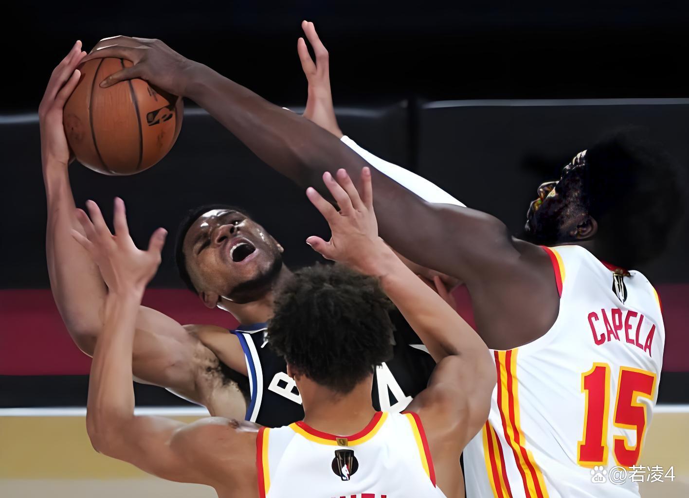 公牛鏖战雄鹿，詹姆斯统治全场