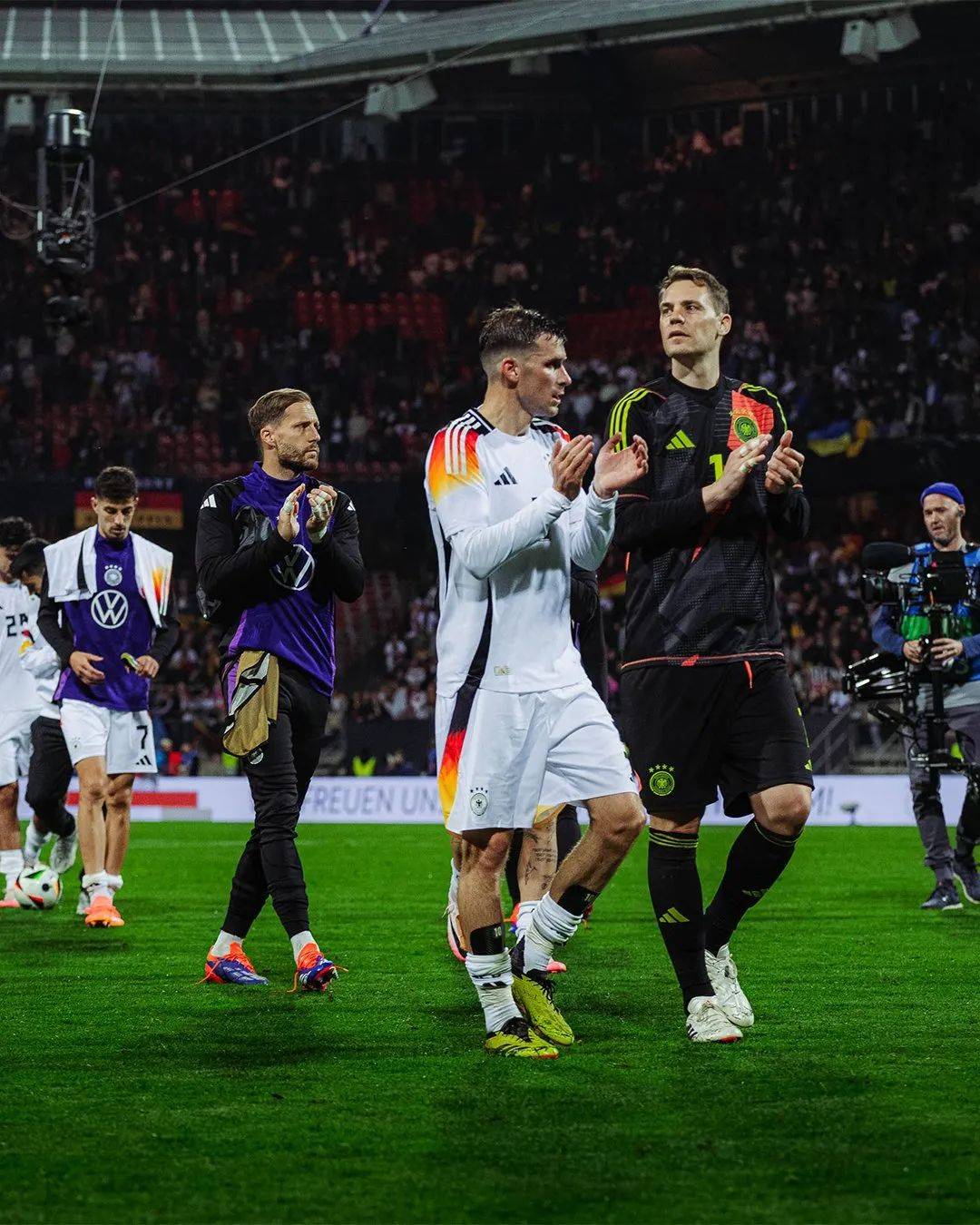 英格兰队完胜德国队,波尔状态火热 英格兰队完胜德国队,波尔状态火热