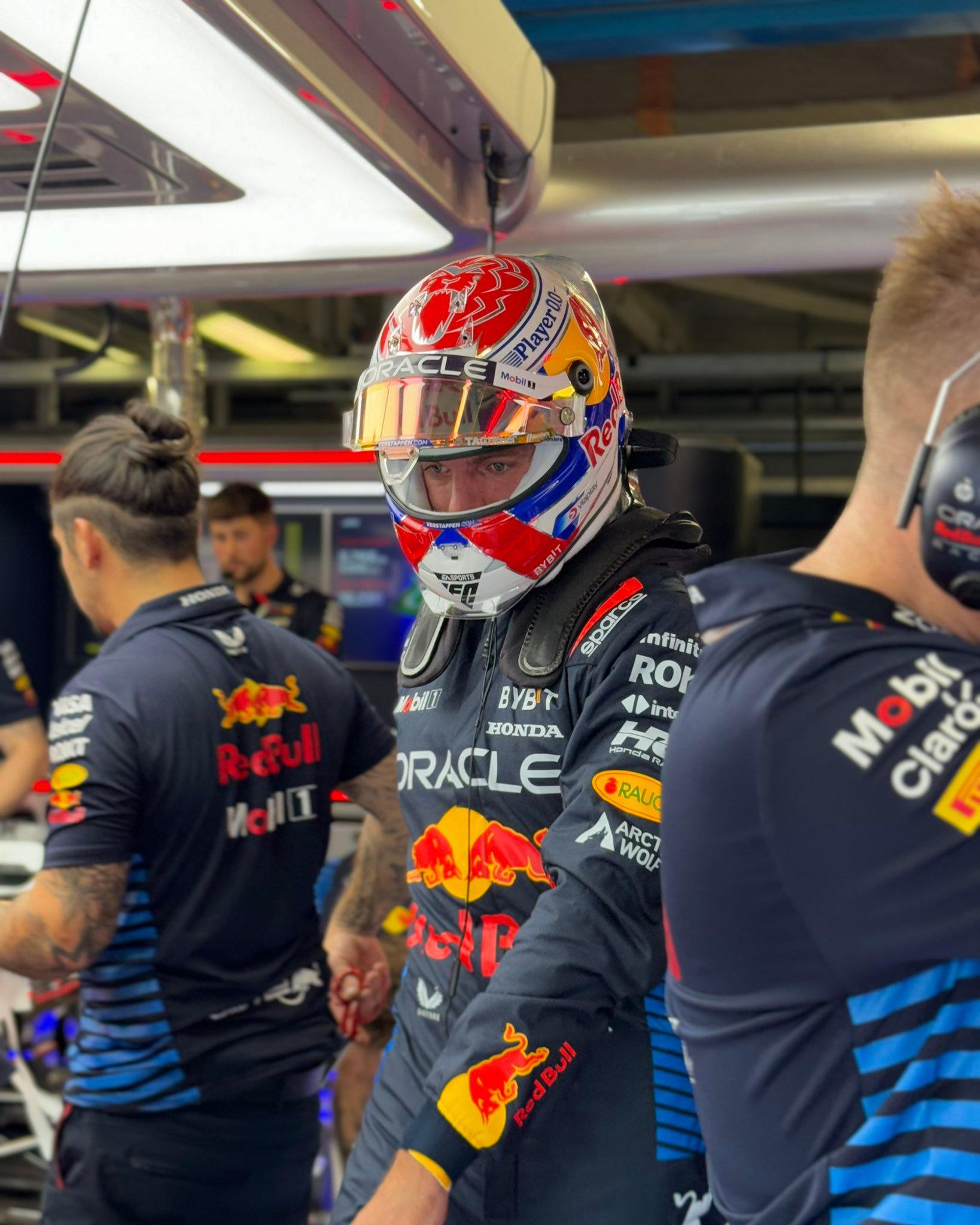 红牛车队鏖战梅赛德斯，维斯塔潘高光表现