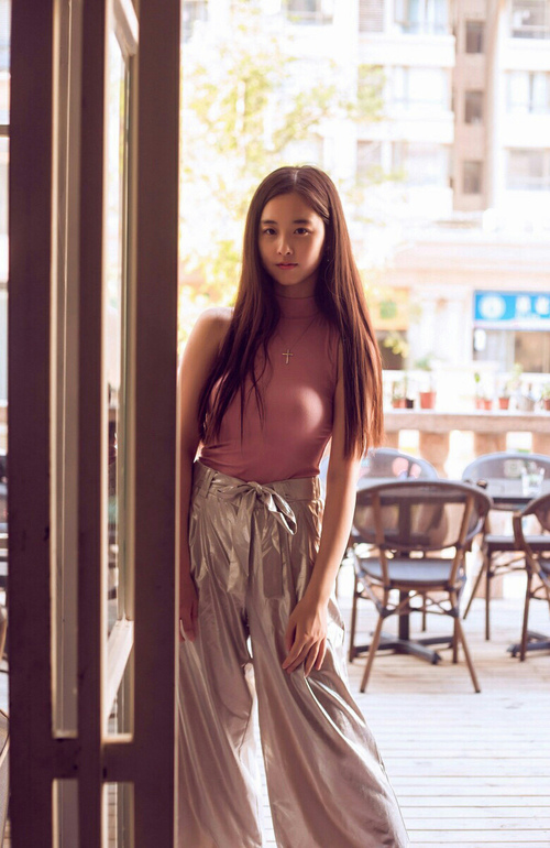 雪落沙漠，德里赫特的霜刃在突尼斯之夜出鞘